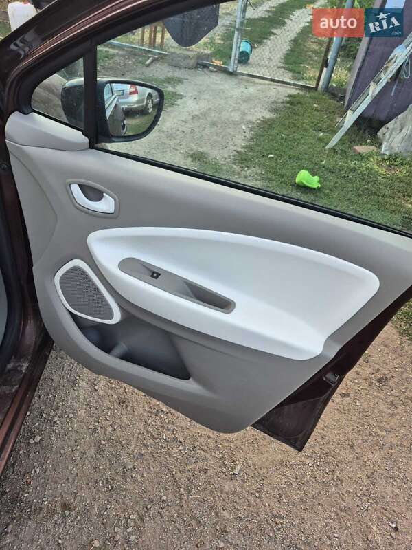 Хетчбек Renault Zoe 2014 в Запоріжжі