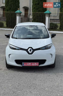 Хэтчбек Renault Zoe 2019 в 