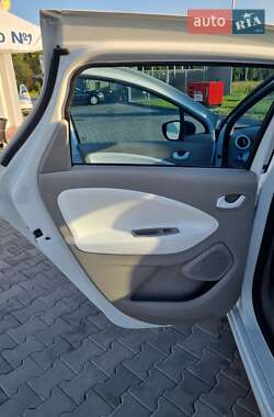 Хэтчбек Renault Zoe 2012 в 