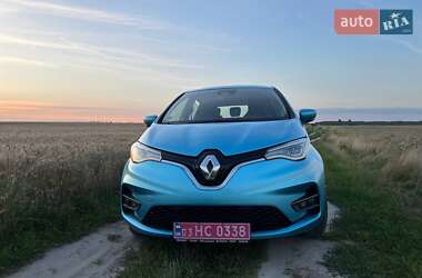 Хэтчбек Renault Zoe 2021 в 