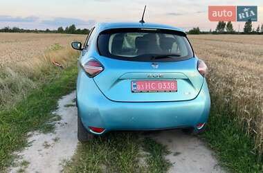 Хэтчбек Renault Zoe 2021 в 