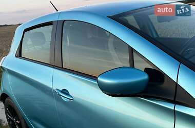 Хэтчбек Renault Zoe 2021 в 