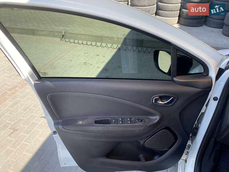 Хетчбек Renault Zoe 2017 в Львові