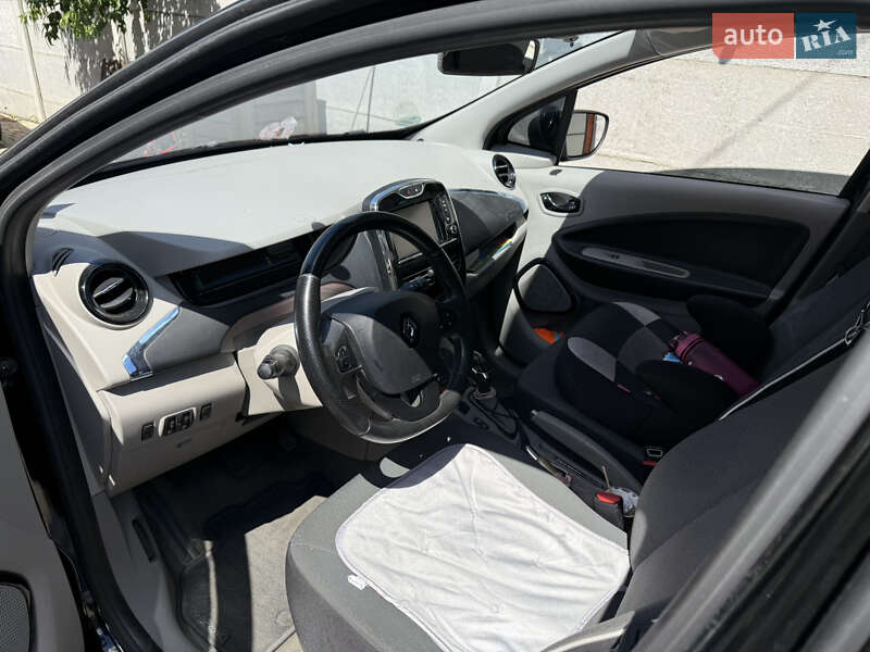 Хетчбек Renault Zoe 2013 в Вінниці фото 2 Хетчбек Renault Zoe 2013 в Вінниці