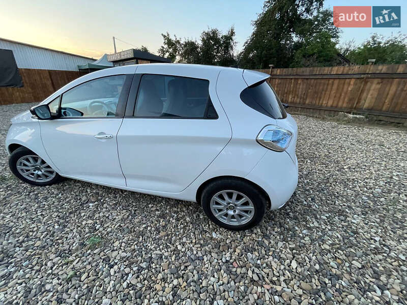 Хетчбек Renault Zoe 2013 в Коломиї