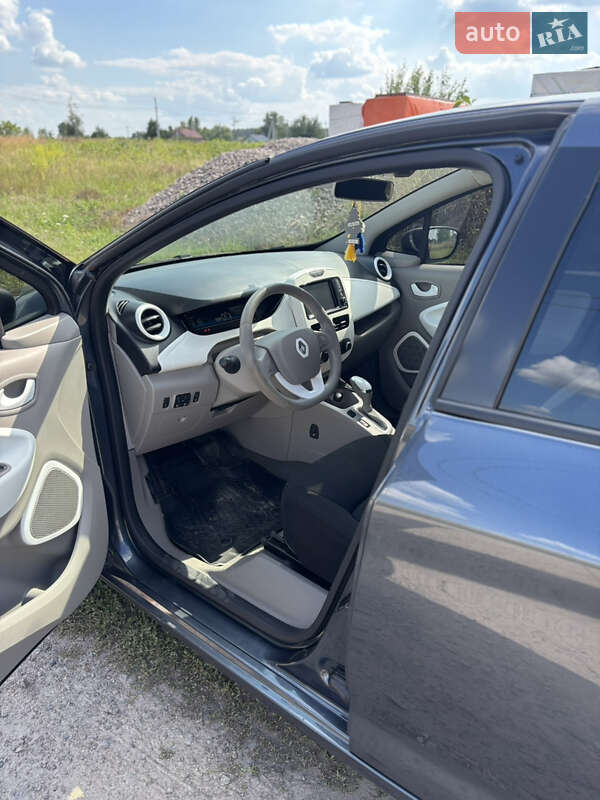 Хэтчбек Renault Zoe 2018 в Киеве фото 6 Хэтчбек Renault Zoe 2018 в Киеве