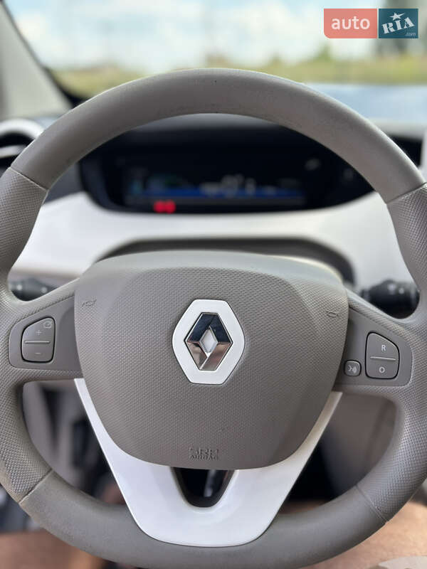 Хэтчбек Renault Zoe 2018 в Киеве фото 9 Хэтчбек Renault Zoe 2018 в Киеве