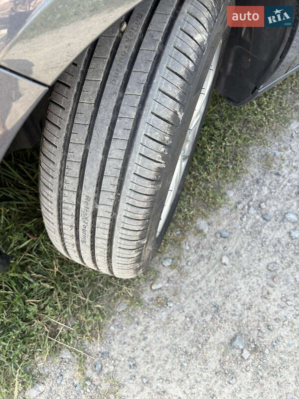 Хэтчбек Renault Zoe 2018 в Киеве фото 32 Хэтчбек Renault Zoe 2018 в Киеве