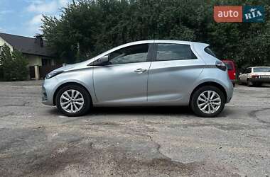 Хэтчбек Renault Zoe 2021 в 
