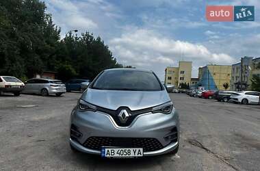 Хэтчбек Renault Zoe 2021 в 