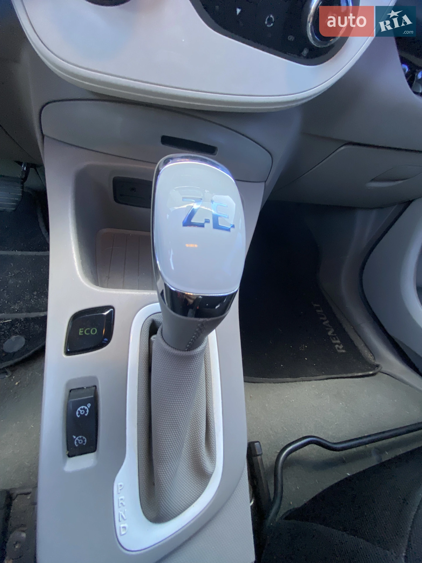 2015 Renault ZOE - мініатюра 21