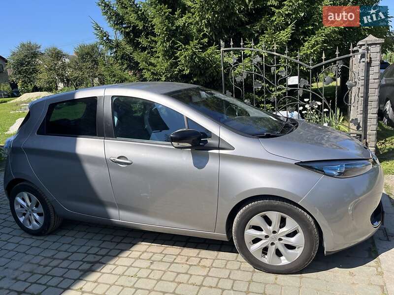 Хэтчбек Renault Zoe 2015 в Львове