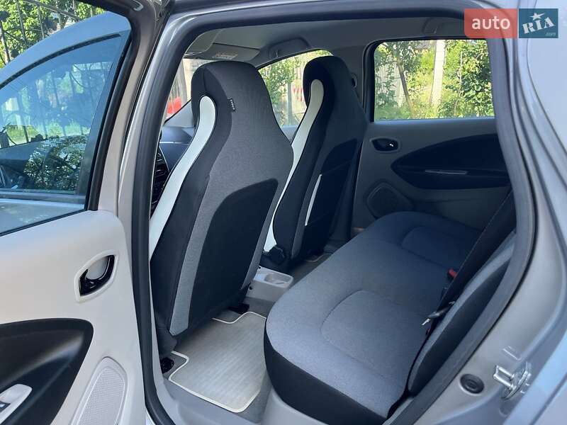 Хэтчбек Renault Zoe 2015 в Львове