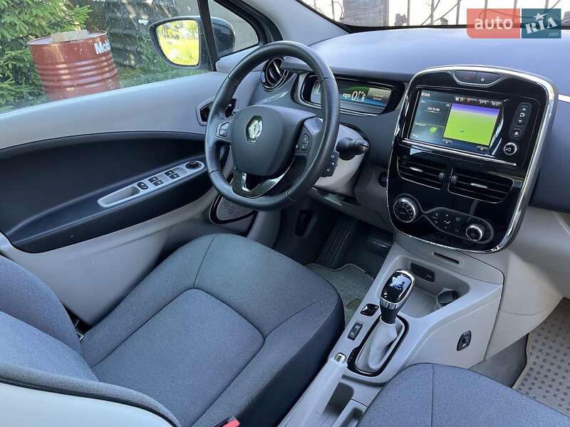 Хэтчбек Renault Zoe 2015 в Львове