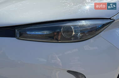 Хэтчбек Renault Zoe 2018 в 