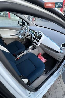 Хэтчбек Renault Zoe 2013 в 
