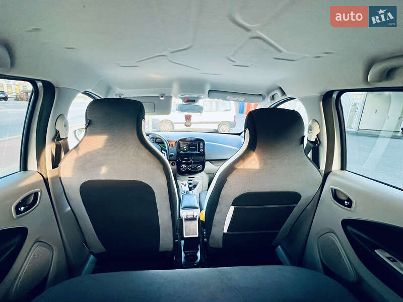 Хэтчбек Renault Zoe 2016 в Тернополе