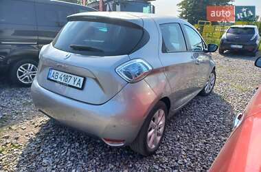 Хэтчбек Renault Zoe 2015 в 