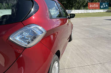 Хэтчбек Renault Zoe 2018 в 