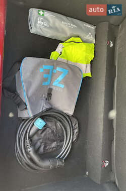Хэтчбек Renault Zoe 2018 в 