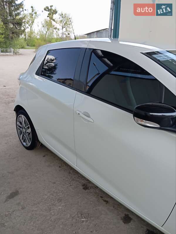 Хэтчбек Renault Zoe 2015 в Шаргороде фото 21 Хэтчбек Renault Zoe 2015 в Шаргороде