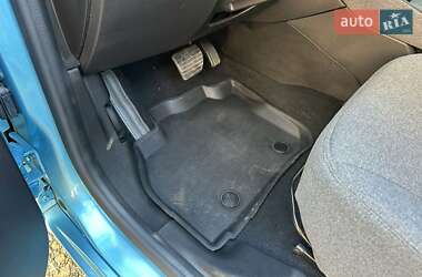 Хэтчбек Renault Zoe 2021 в 