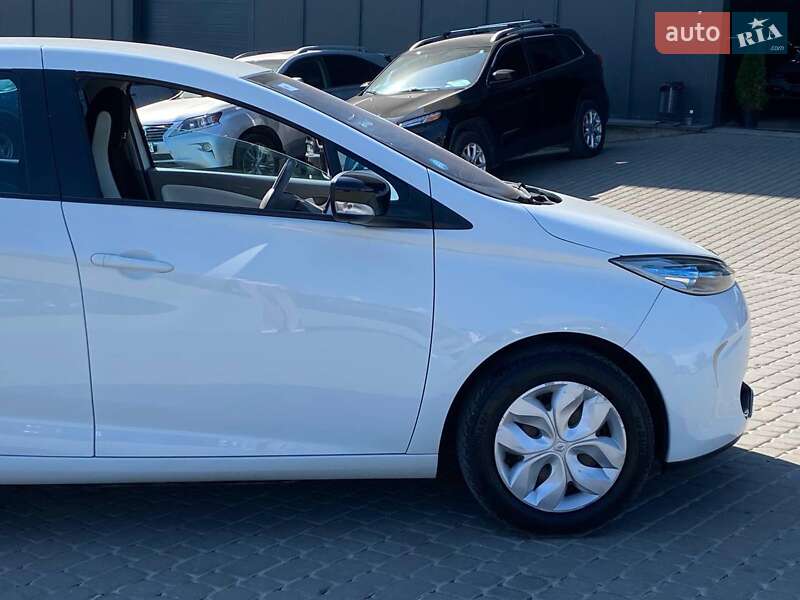 Хэтчбек Renault Zoe 2015 в Львове