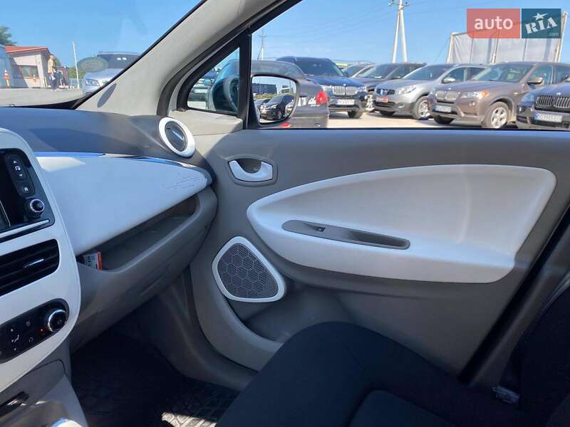Хэтчбек Renault Zoe 2015 в Львове