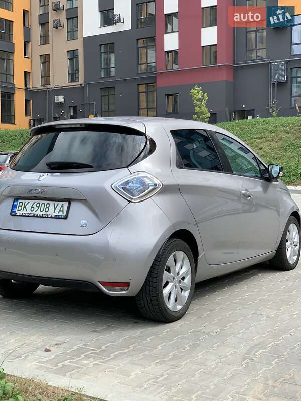 Хэтчбек Renault Zoe 2015 в Ровно