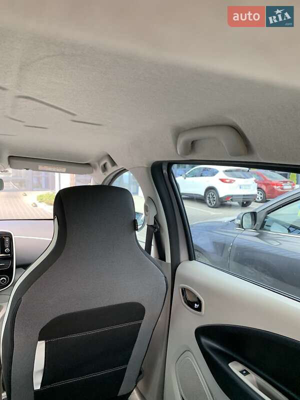 Хэтчбек Renault Zoe 2015 в Ровно