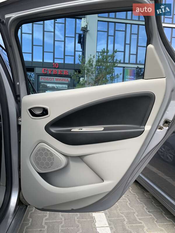 Хэтчбек Renault Zoe 2015 в Ровно