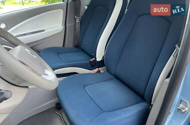 Хэтчбек Renault Zoe 2013 в 