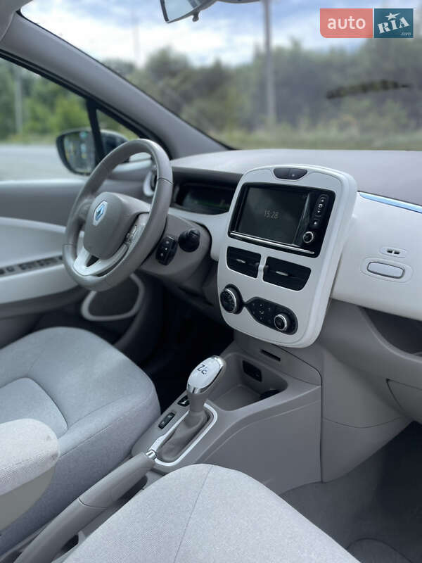 Хэтчбек Renault Zoe 2013 в Ковеле