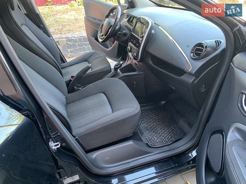 Хэтчбек Renault Zoe 2017 в Луцке фото 27 Хэтчбек Renault Zoe 2017 в Луцке