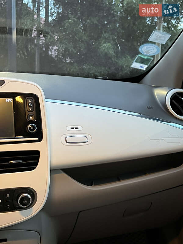 Хэтчбек Renault Zoe 2015 в Виннице фото 29 Хэтчбек Renault Zoe 2015 в Виннице