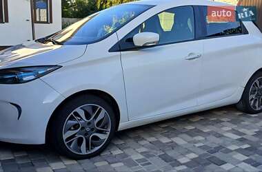 Хетчбек Renault Zoe 2016 в Києві