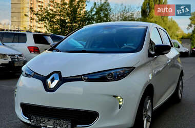 Хетчбек Renault Zoe 2015 в Києві