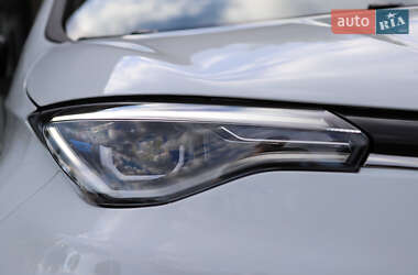 Хэтчбек Renault Zoe 2022 в 