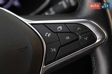 Хэтчбек Renault Zoe 2022 в 