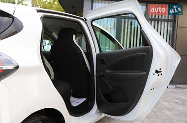 Хэтчбек Renault Zoe 2022 в 