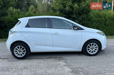 Хэтчбек Renault Zoe 2017 в 