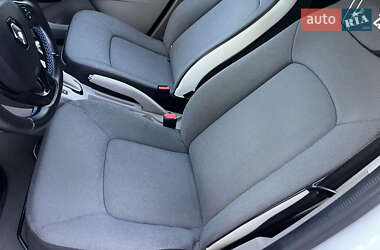 Хэтчбек Renault Zoe 2017 в 