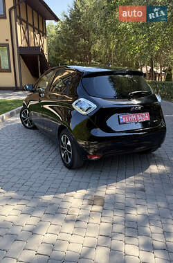 Хэтчбек Renault Zoe 2017 в 