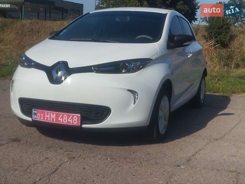 Хэтчбек Renault Zoe 2019 в 