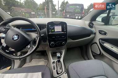 Хэтчбек Renault Zoe 2013 в 
