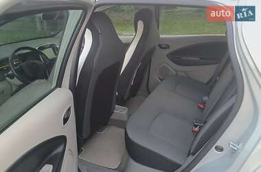 Хэтчбек Renault Zoe 2016 в 