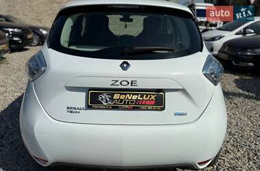 Хэтчбек Renault Zoe 2017 в 