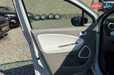 Хэтчбек Renault Zoe 2017 в 