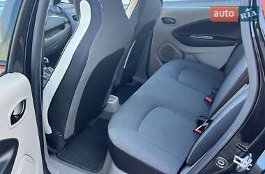 Хэтчбек Renault Zoe 2016 в 