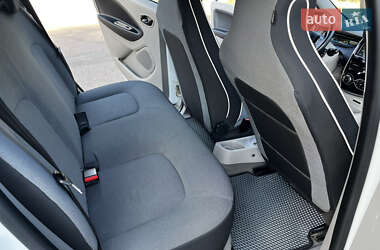 Хэтчбек Renault Zoe 2014 в 